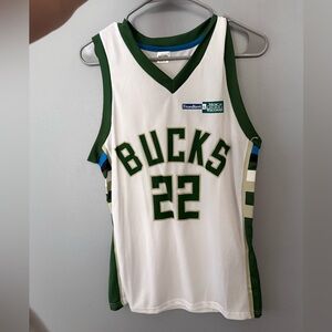 Milwaukee bucks jersey